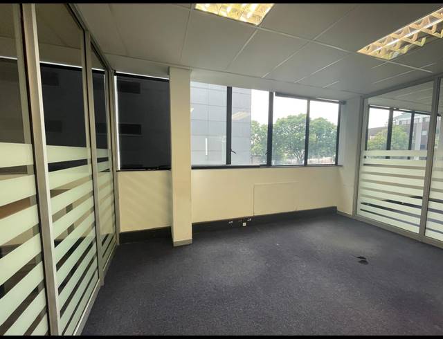 429M² OFFICE TO LET IN RIVONIA